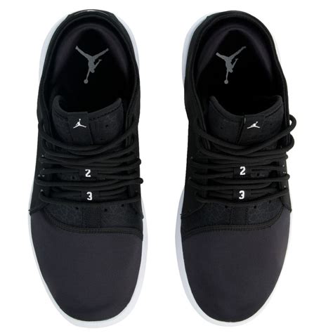 Jordan First Class Black White Men's 